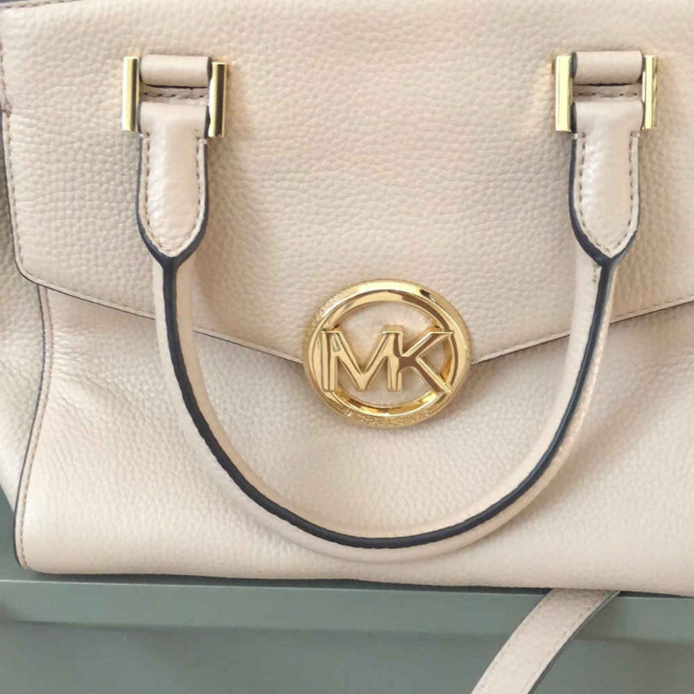 Authentic MK Handbag - Picture 2 of 5